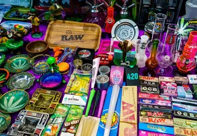 Die Top 10 Headshop-Produkte, die jeder Cannabis-Enthusiast haben sollte